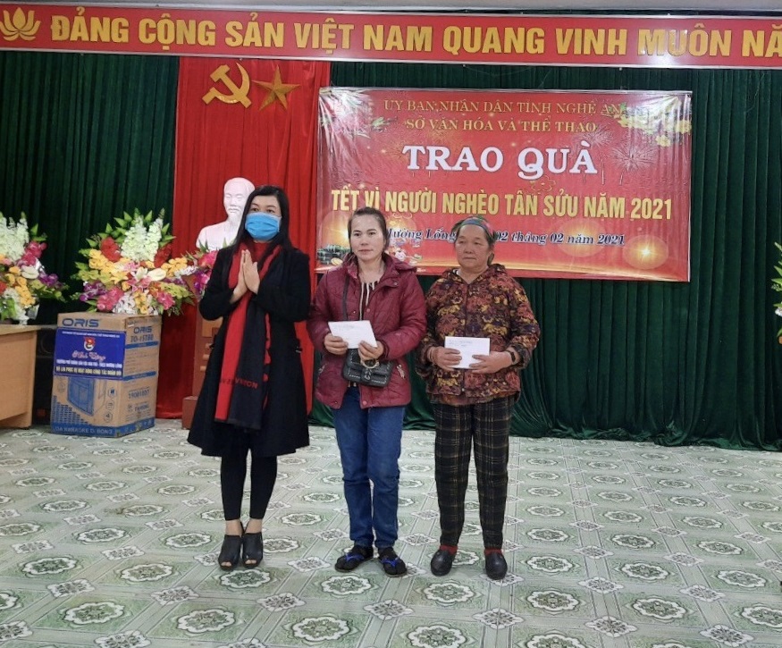 Ngành Văn hóa và Thể thao Nghệ An trao quà “Tết vì người nghèo Tân Sửu - 2021”